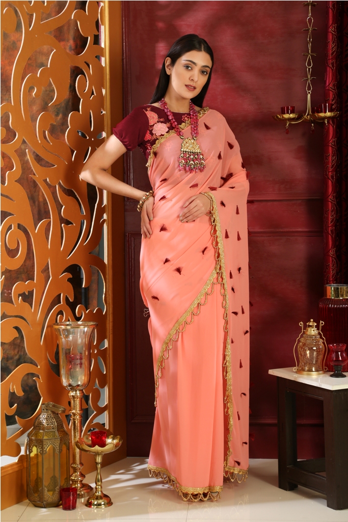 This Wedding Season Look The Most Attractive Of all Wearing This Designer saree