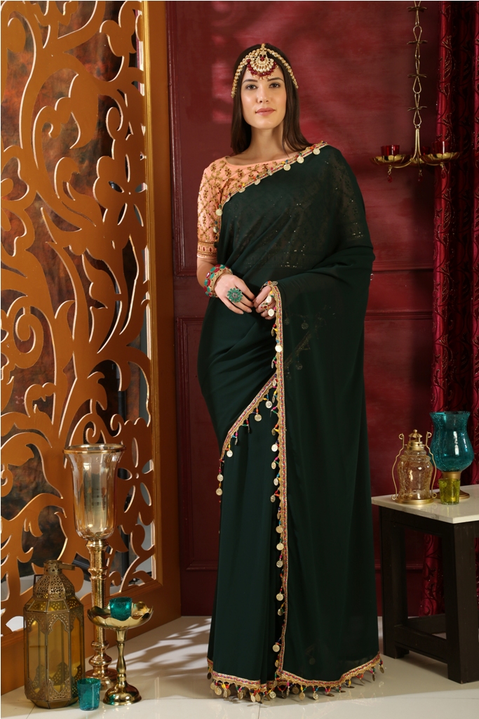 This Wedding Season Look The Most Attractive Of all Wearing This Designer saree