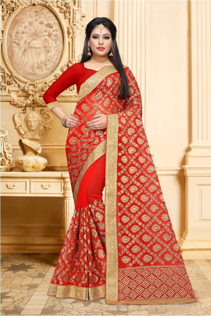 Adorn The Pretty Angelic Look Wearing This Designer Saree