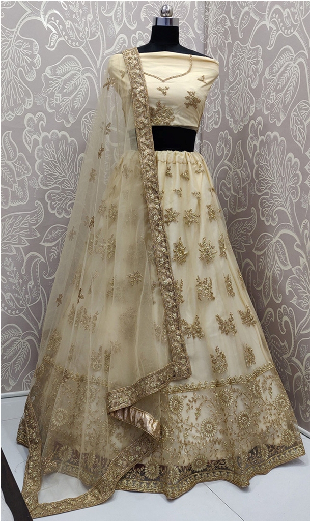 This Very Beautiful And Heavy Designer Lehenga Choli