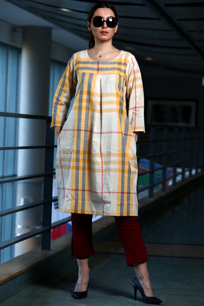 Simple And Elegant Kurta Set Is Here In Simple Colored Kurti Paired With Plazzo