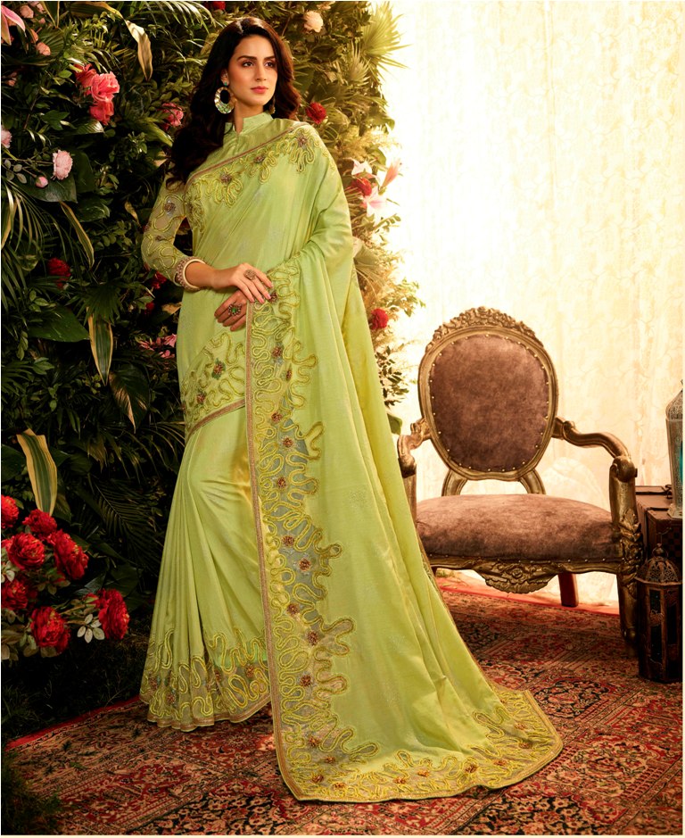 Flaunt Your Rich And Elegant Taste Wearing This Elegant Looking Designer Saree