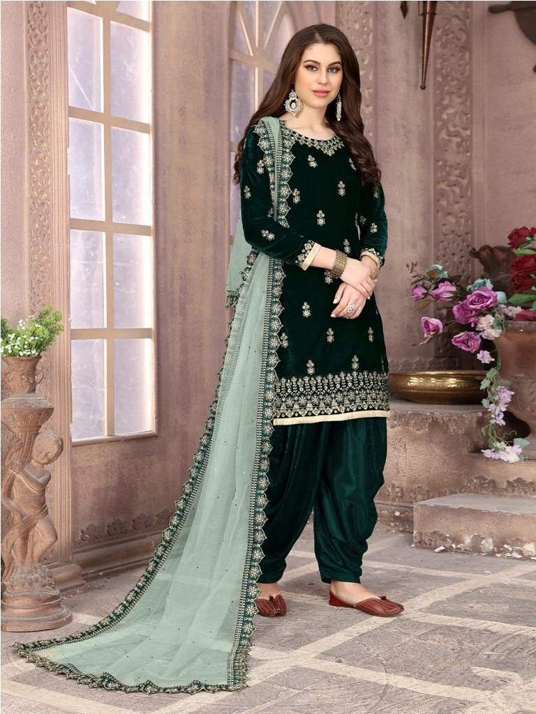 Grab This Beautiful Designer Patiala Suit