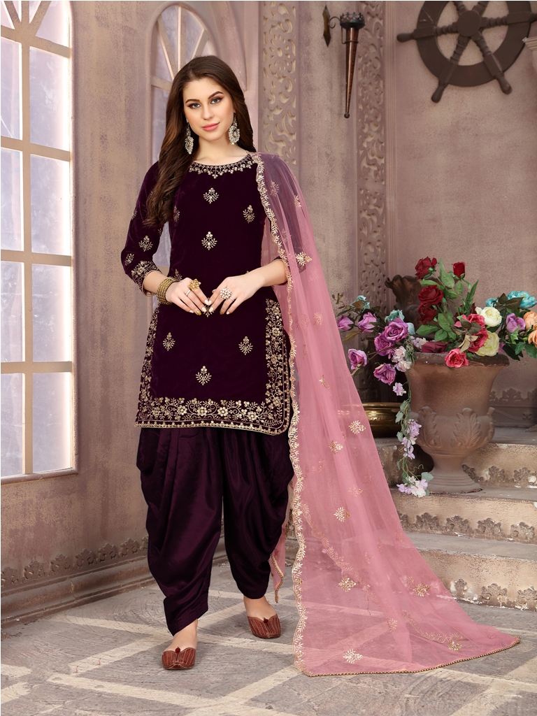 Grab This Beautiful Designer Patiala Suit