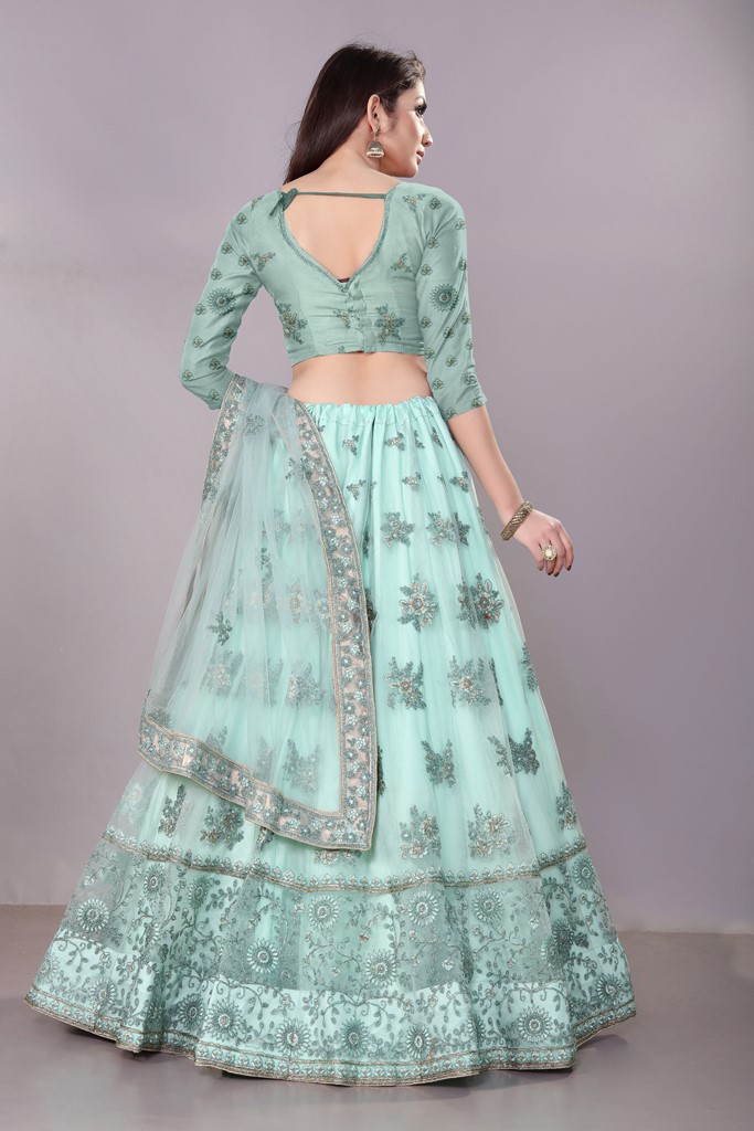 Graceful Of All Wearing This Heavy Designer Elegant Lehenga Choli