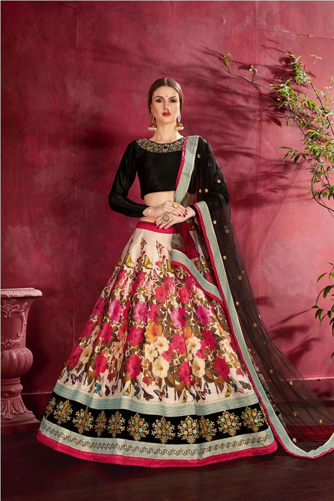 Adorn A Lovely Trendy Look This Wedding Season With This Heavy Designer Lehenga Choli