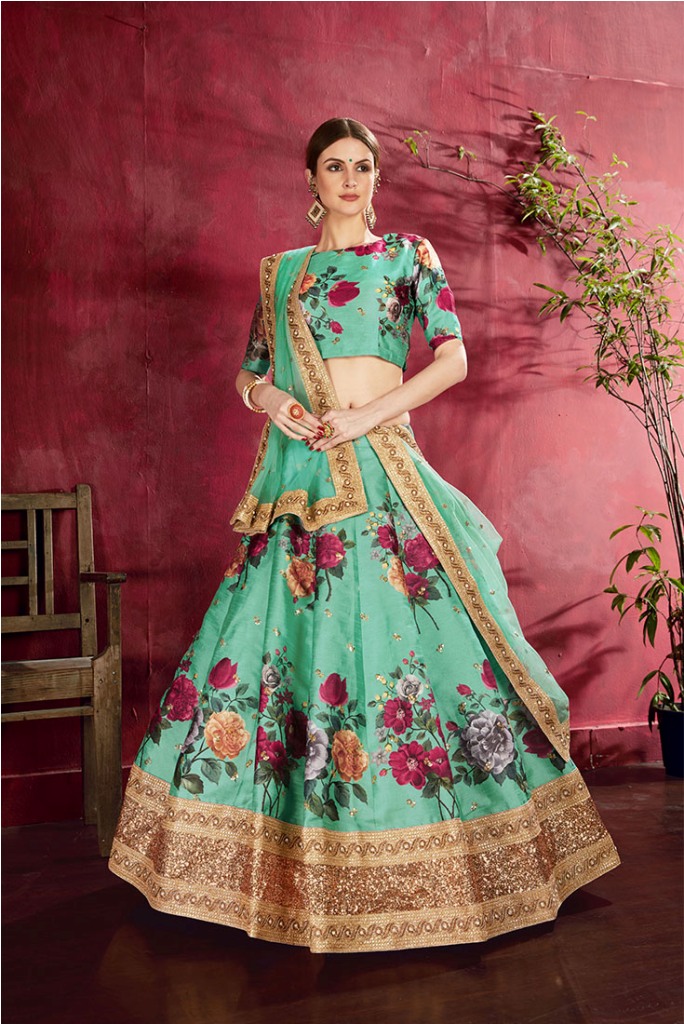 Adorn A Lovely Trendy Look This Wedding Season With This Heavy Designer Lehenga Choli