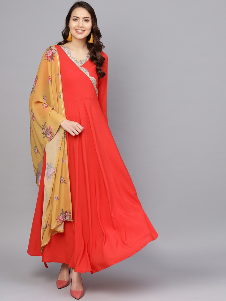 Grab This Beautiful Pair Of Readymade Gown