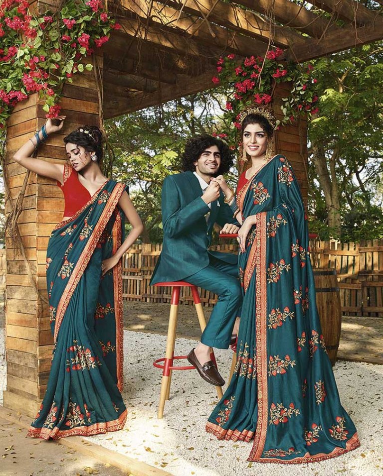 Celebrate This Festive And Wedding Season Wearing This Heavy Designer Saree