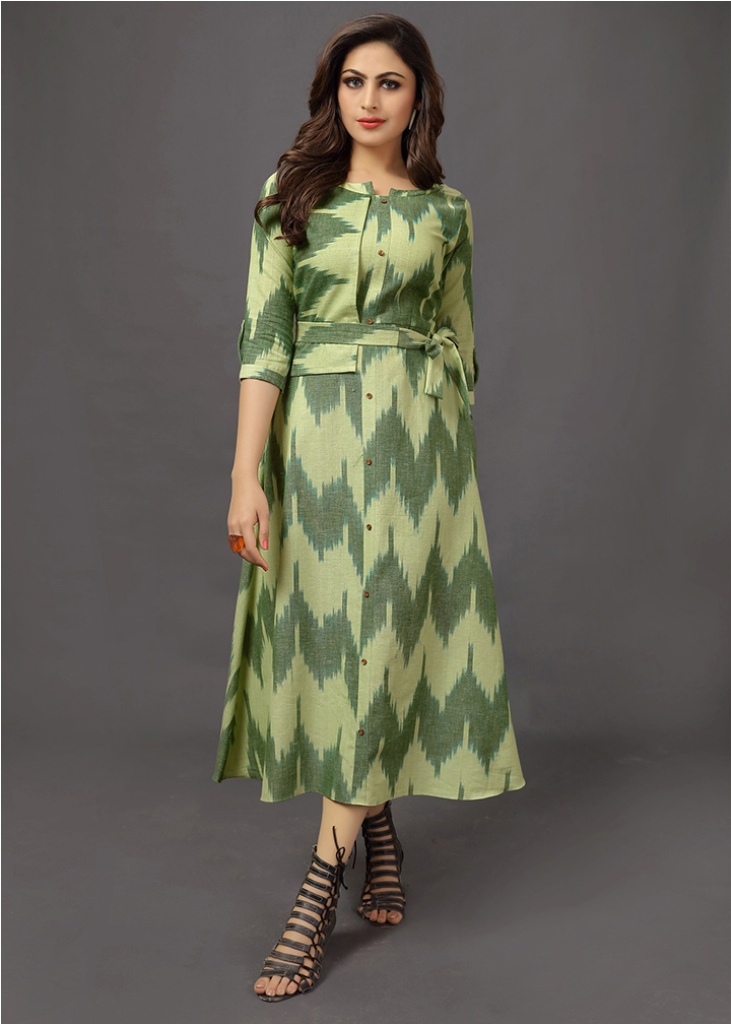 Flaunt Your Rich And Elegant In This Readymade Designer Kurti