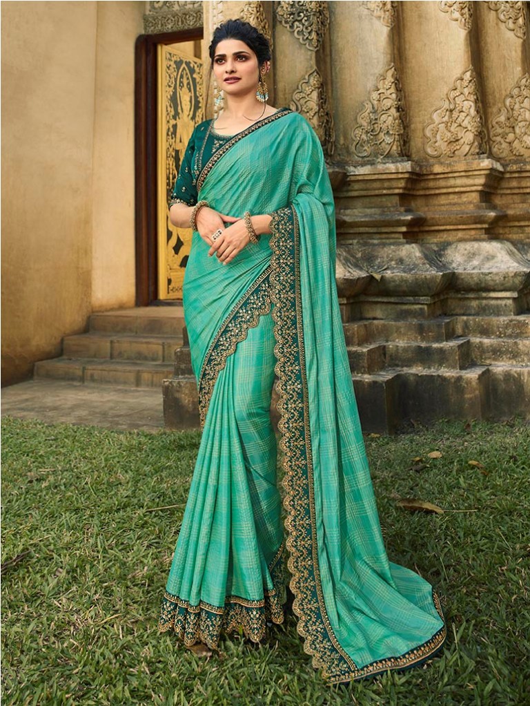 Catch All The Limelight At The Next Wedding You Attend Wearing This Attractive Looking Designer Saree