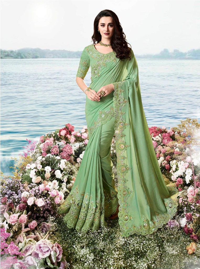 Flaunt Your Rich And Elagant Taste Wearing This Pretty Designer Saree